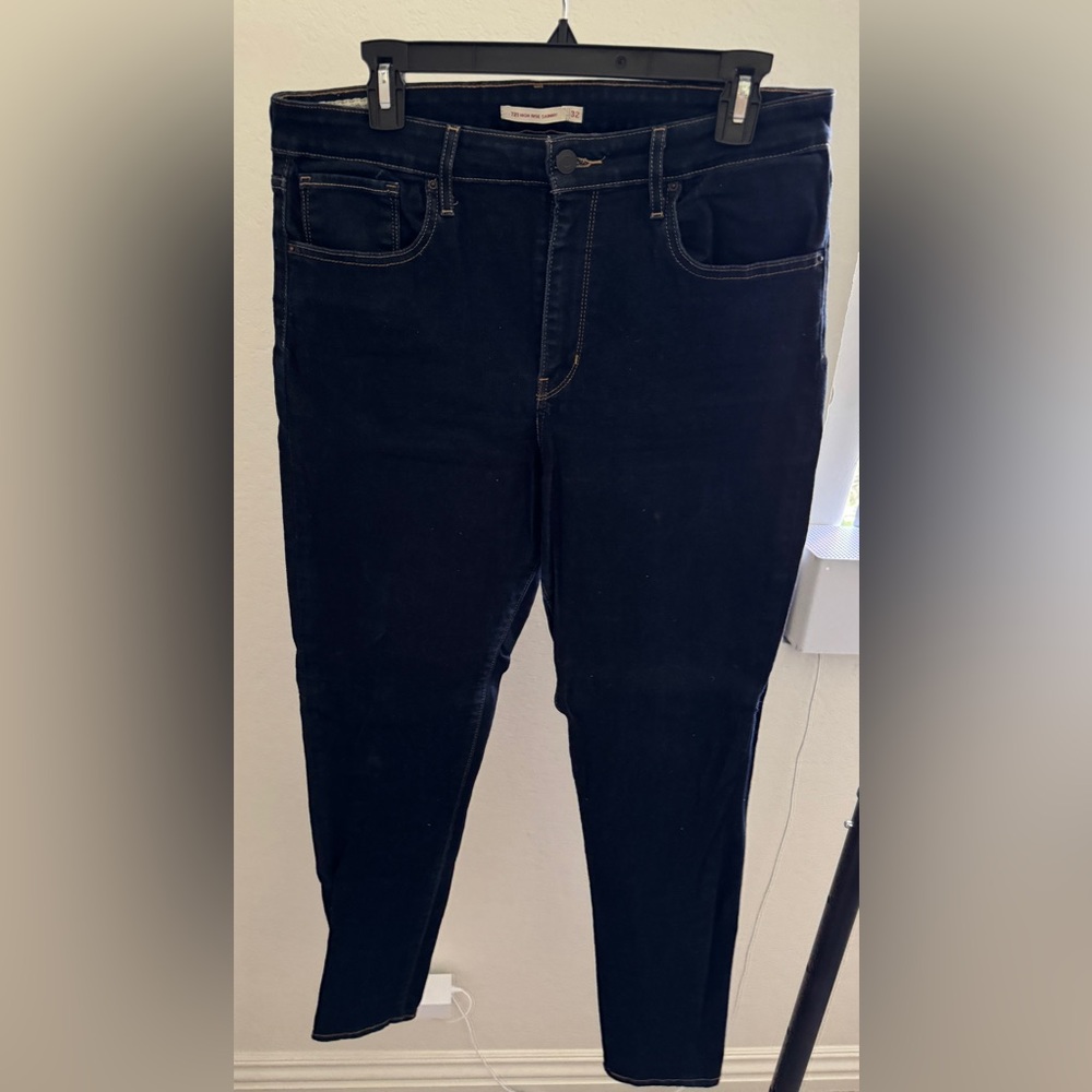 Blue Levi’s Skinny Jeans Size 32